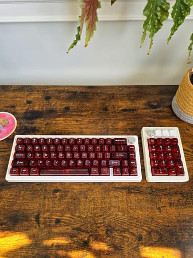 GMK67 Crystal Red thumbnail 5